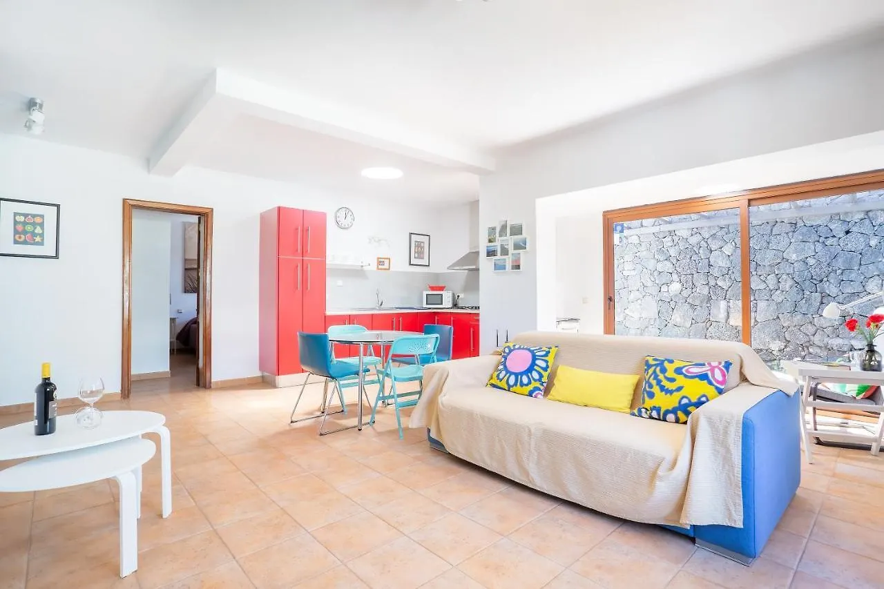 Villa Jupe Tias Apartment