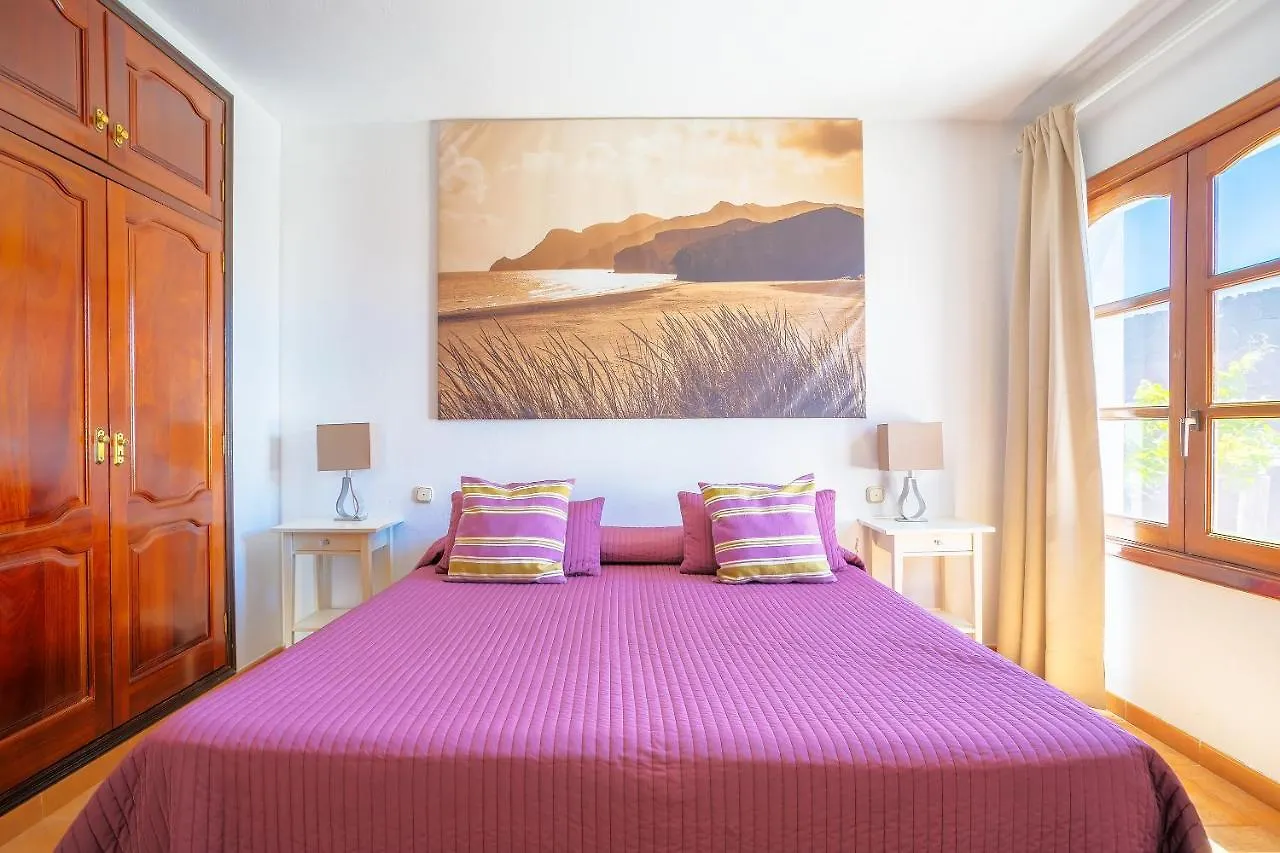 Villa Jupe Tias Apartment